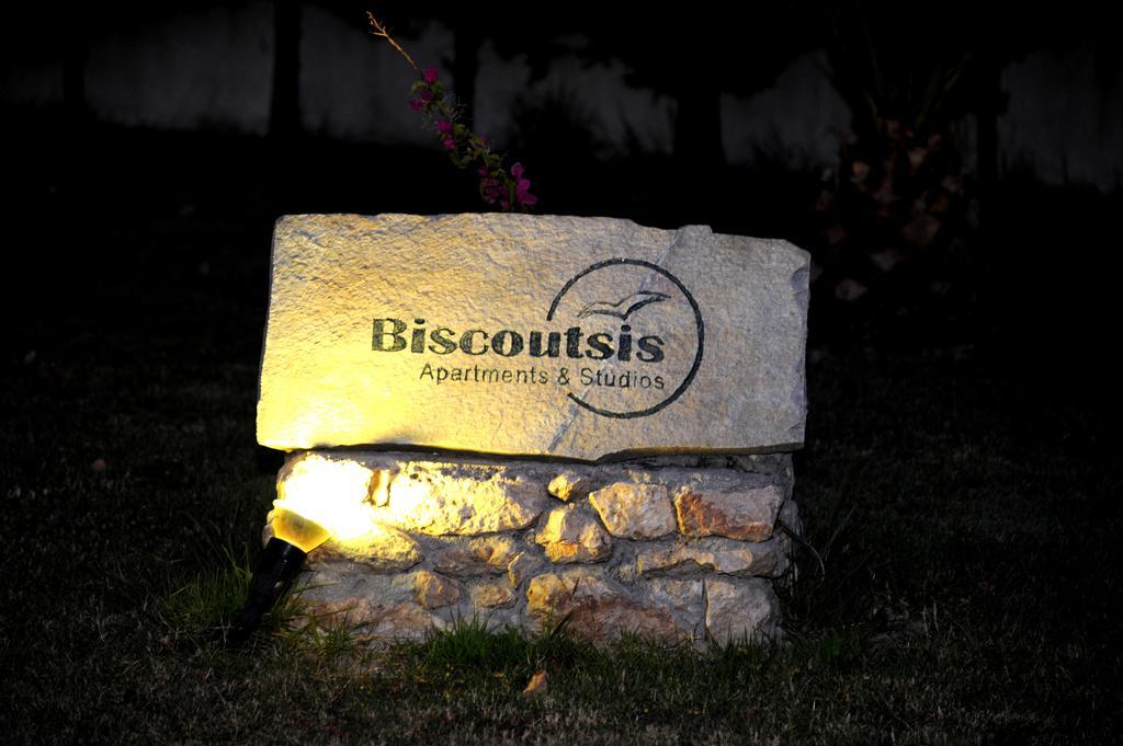 Biscoutsis Apartments & Studios Kavos Luaran gambar